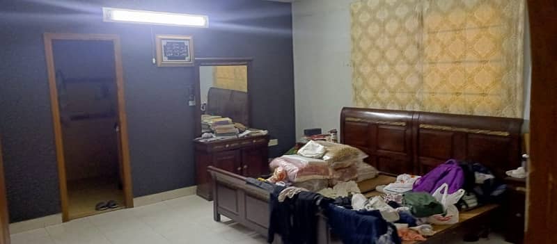 125000. portion available for rent 3 bed dd. 1 floor westopen iftikhar estate 5