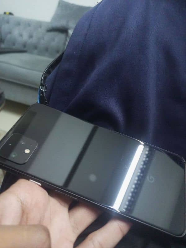 Pixel 4xl, 4-64 0