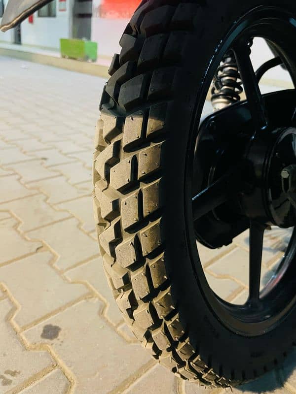 ybr 125g neat and clean golden number 4