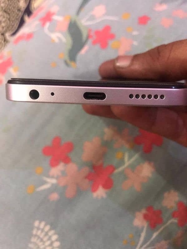 TECNO GO1 4/128 2
