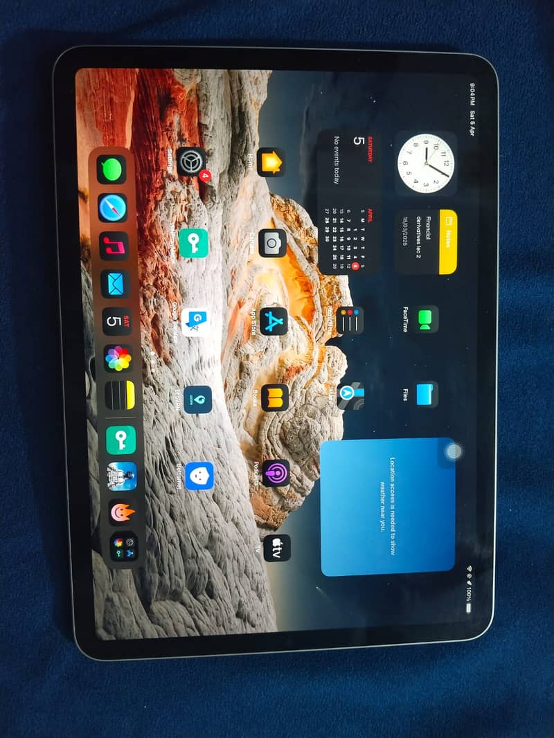IPAD PRO 2022  M2 Chip 256gb 11inch Condition 10/10 Without box 0