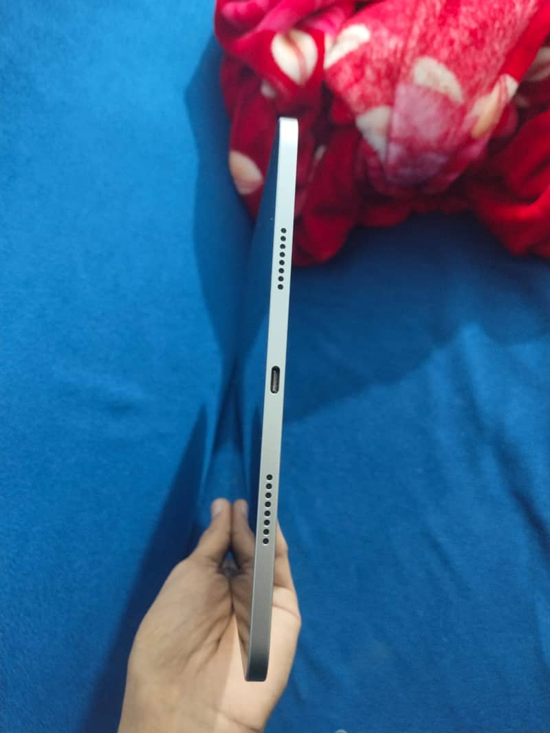 IPAD PRO 2022  M2 Chip 256gb 11inch Condition 10/10 Without box 2