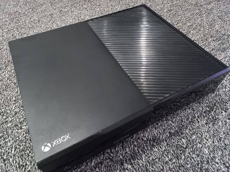 Xbox One | Imported | Full Setup | Preloaded with Top Games 3