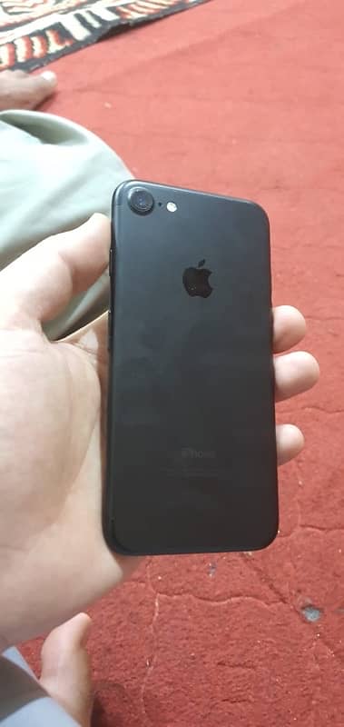 Exchange also pooiPhone 7 128gb one month sim time 0