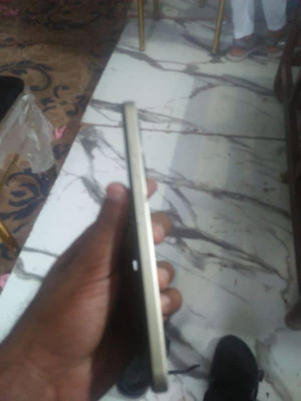 Tecno spark 20c 6 128 3