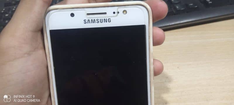 Galaxy J5 (2016) Only Interested message me Whatsapp 03342485895 2
