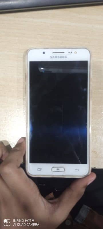 Galaxy J5 (2016) Only Interested message me Whatsapp 03342485895 5