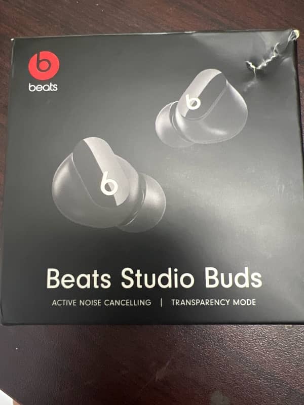 Beats Studio Buds 0