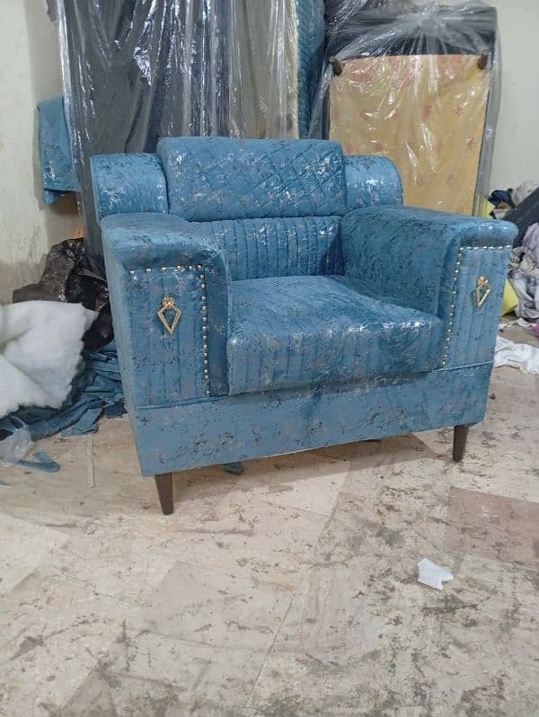 CUT ARAM WALA SOFA color available han sare 2