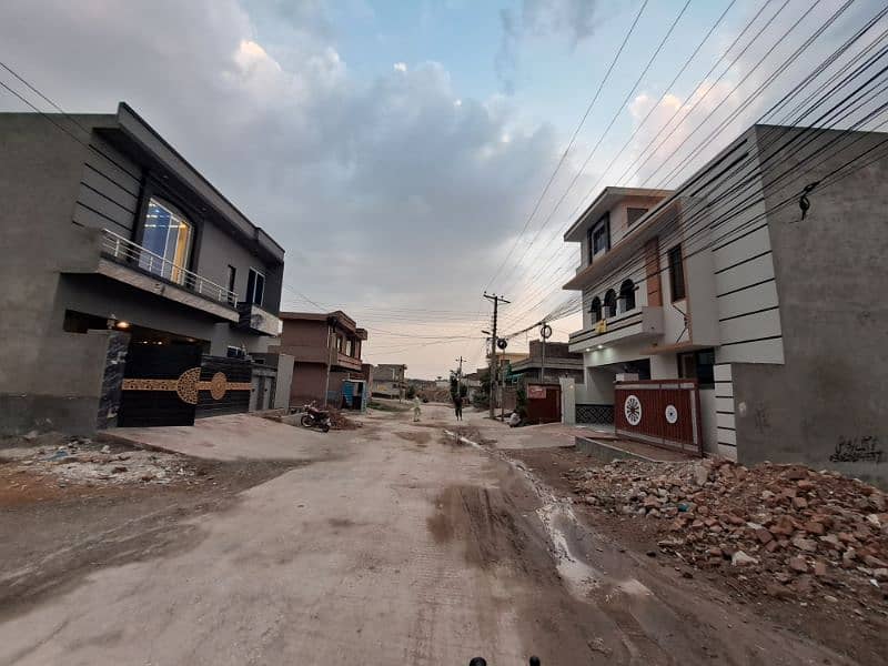 6 Marla Main Road Possession Builders Location Plot 2
