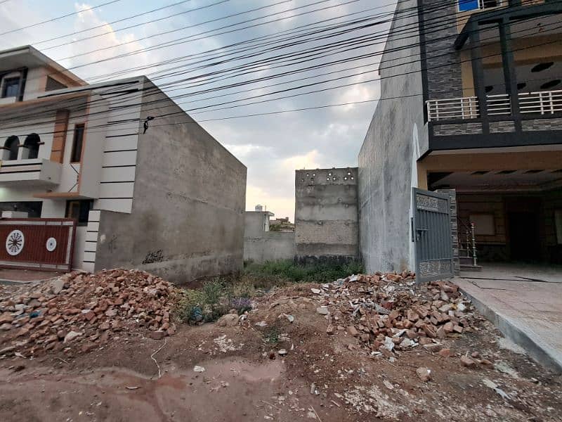 6 Marla Main Road Possession Builders Location Plot 3
