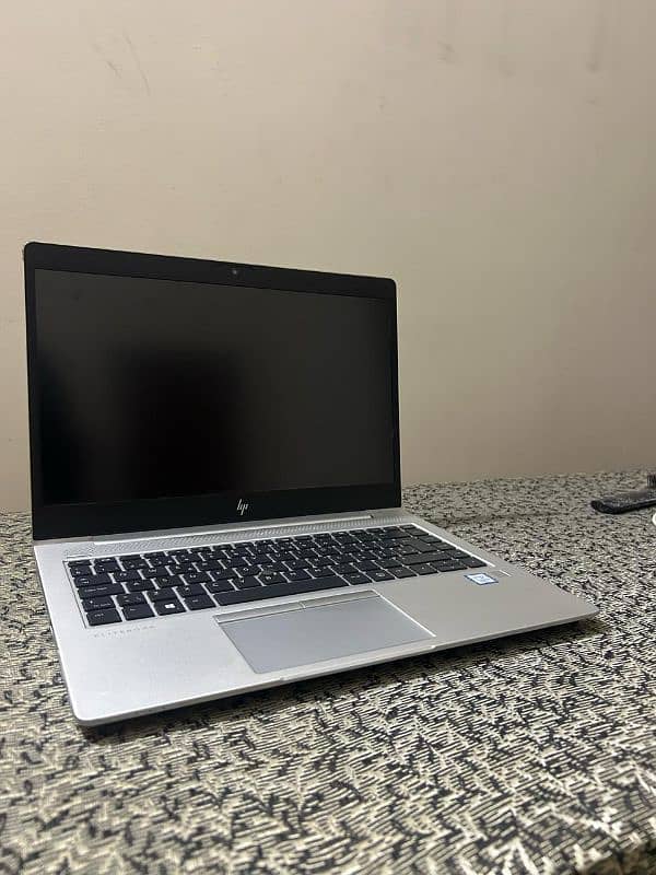 HP Elitebook For sale (BARELY USED) Great condition 1