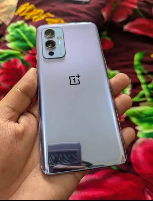 One Plus 9 12/256 1