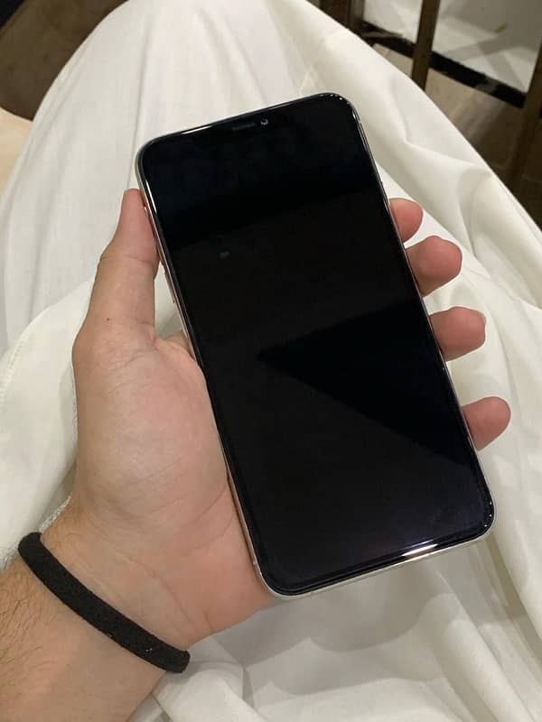iphone 11 pro max 256gb pta approved 1