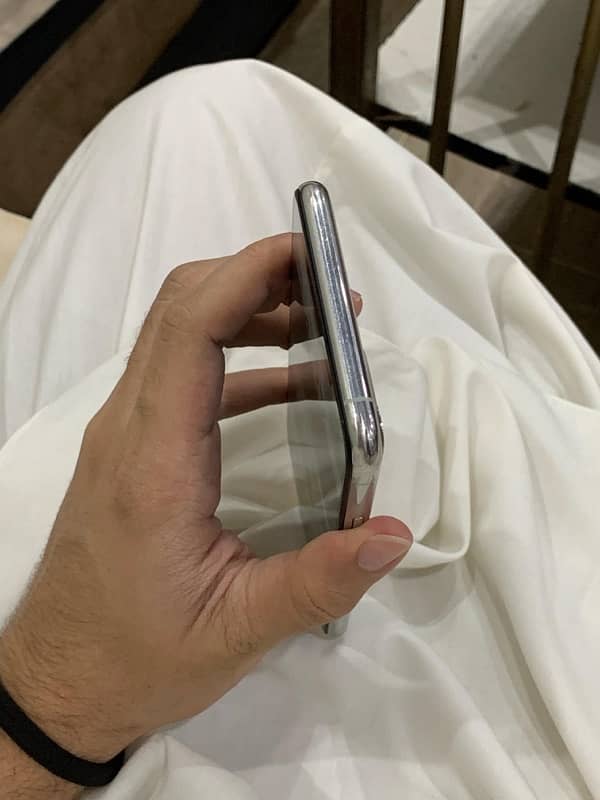 iphone 11 pro max 256gb pta approved 2