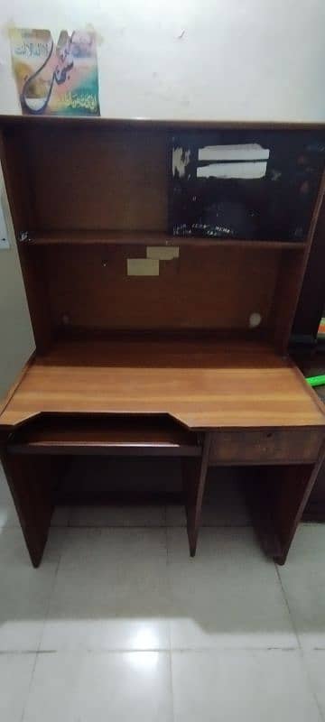Computer table for sale 1