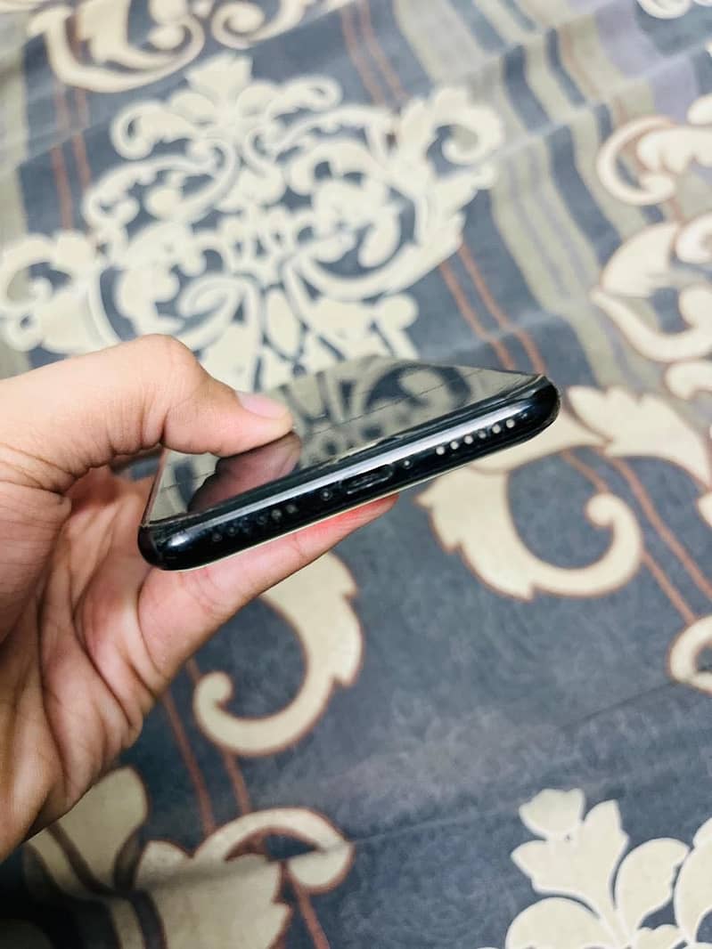 iPhone X 5