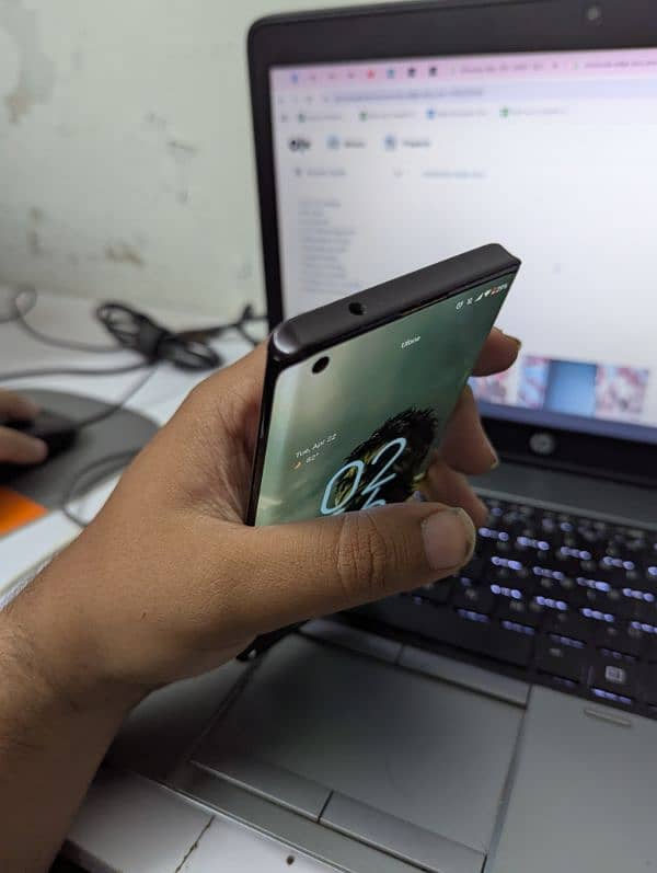 Motorola Edge Plus 0