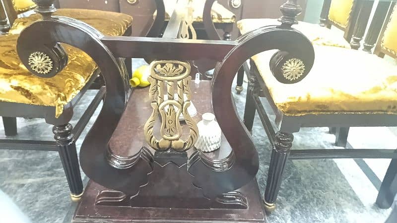 Dining table with 12mm glass top and 6 chairs 2
