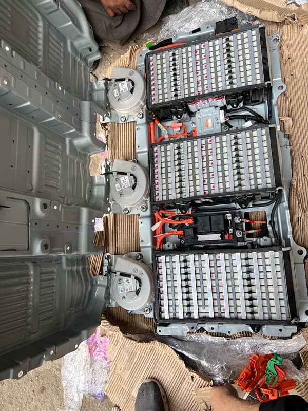 hybrid battery and abs 12