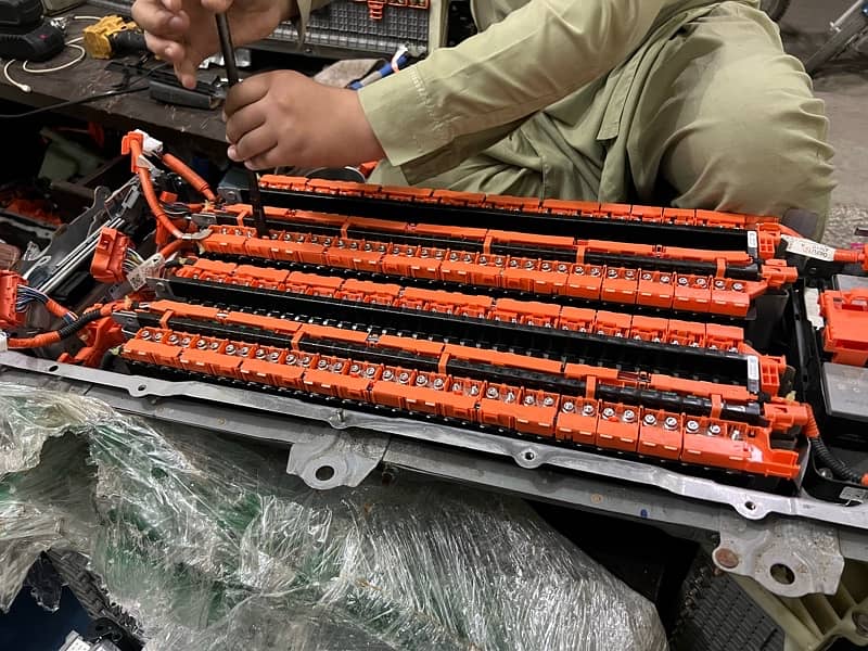 hybrid battery and abs 13