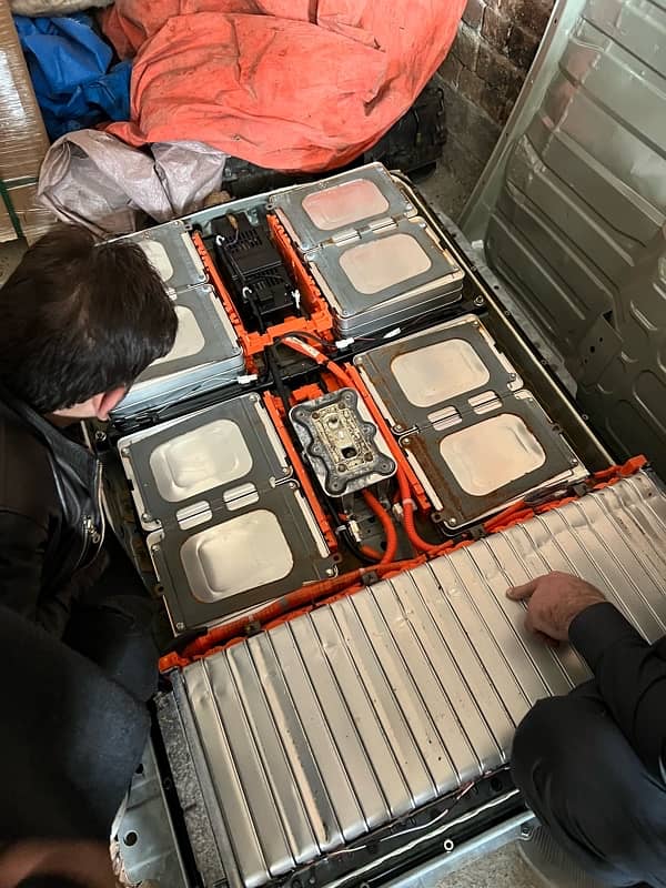 hybrid battery and abs 15