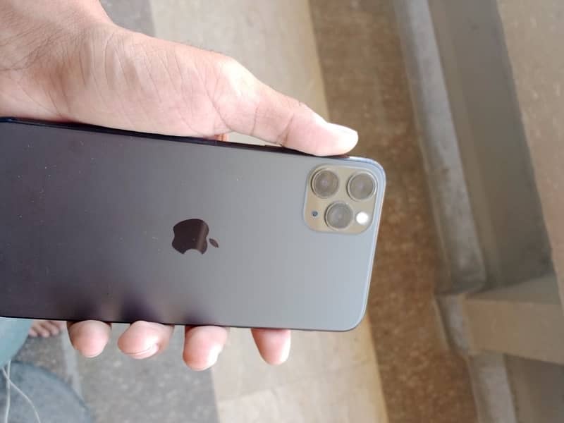 iphone 11 pro max 0