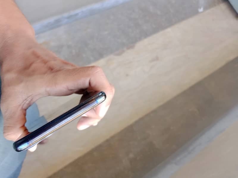 iphone 11 pro max 2