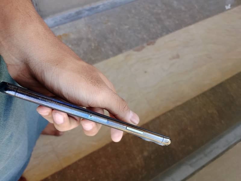 iphone 11 pro max 3