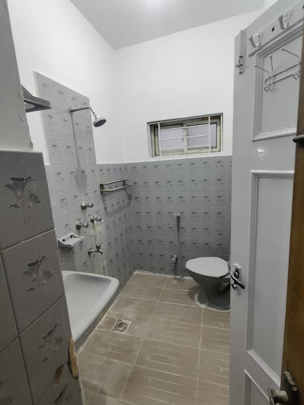 6 Marla House For Sale In I-10 8