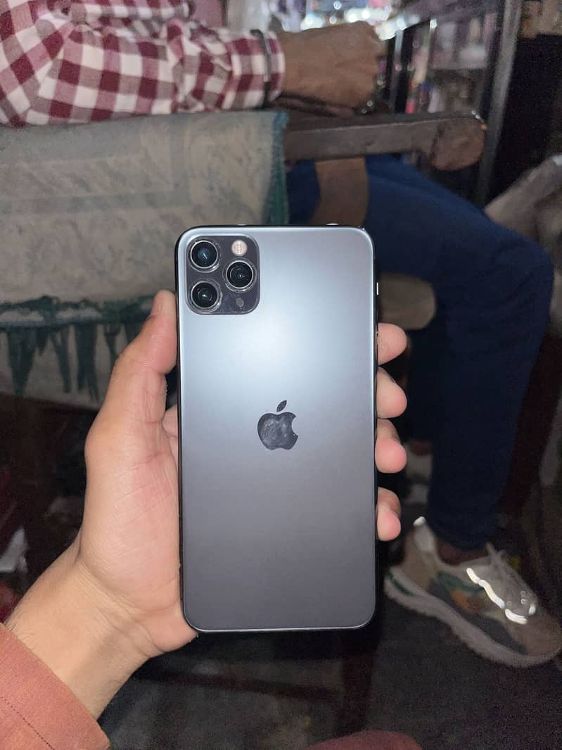 I phone 11 pro max factory unlock 1