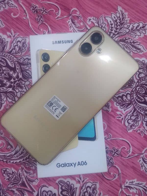SAMSUNG A06 Mobile new Mobile 4/64 Gb just Box open one year warranty. 0