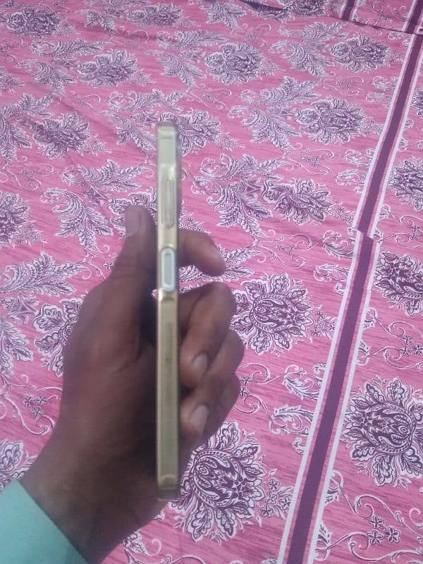 SAMSUNG A06 Mobile new Mobile 4/64 Gb just Box open one year warranty. 12