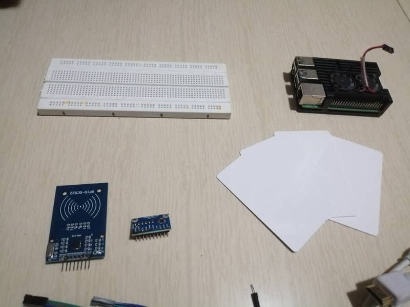 Raspberry pi 4 B+ 32GB (Heat sink + Dual fans) with project 3