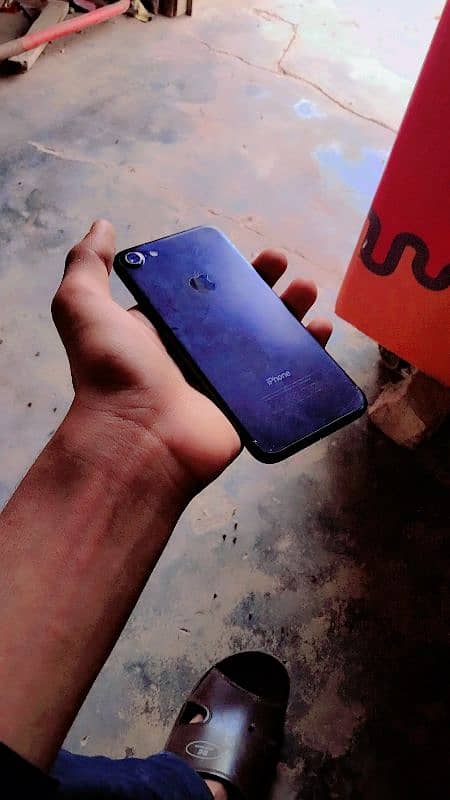 iPhone 7 128gb Official Pta Approved 0