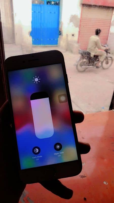 iPhone 7 128gb Official Pta Approved 3