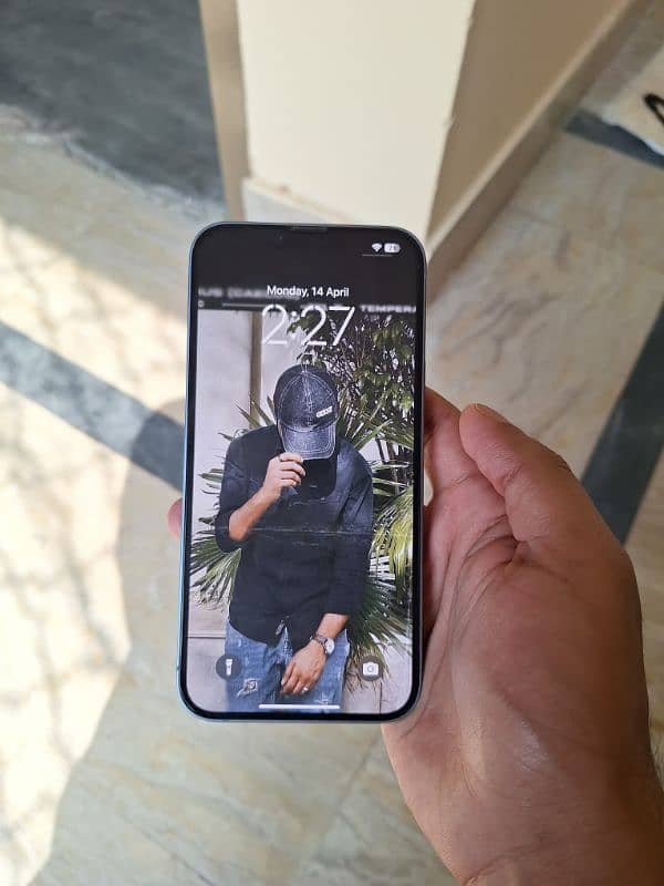iPhone 14 plus 1