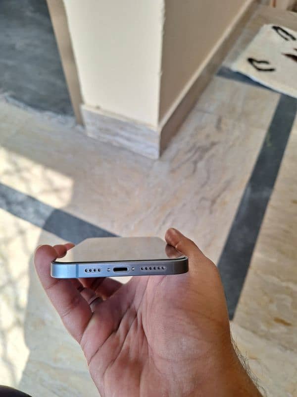 iPhone 14 plus 5