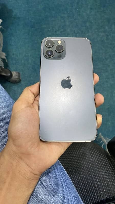 Iphone 12 pro max 0