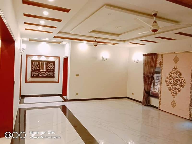16 MARLA SLIGHTLY USED UPPER PORTION IS AVAILABLE FOR RENT ON TOP LOCATION OF VALENCIA TOWN LAHORE 6