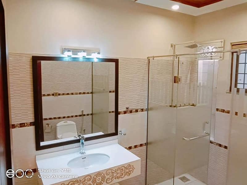 16 MARLA SLIGHTLY USED UPPER PORTION IS AVAILABLE FOR RENT ON TOP LOCATION OF VALENCIA TOWN LAHORE 9