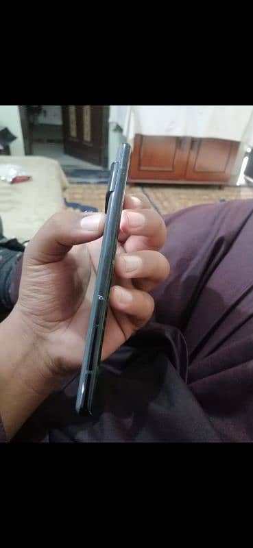 google pixel 6pro pta approved with minor dot 5