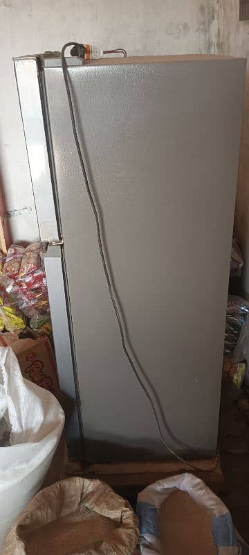 Refrigerator in good price 2