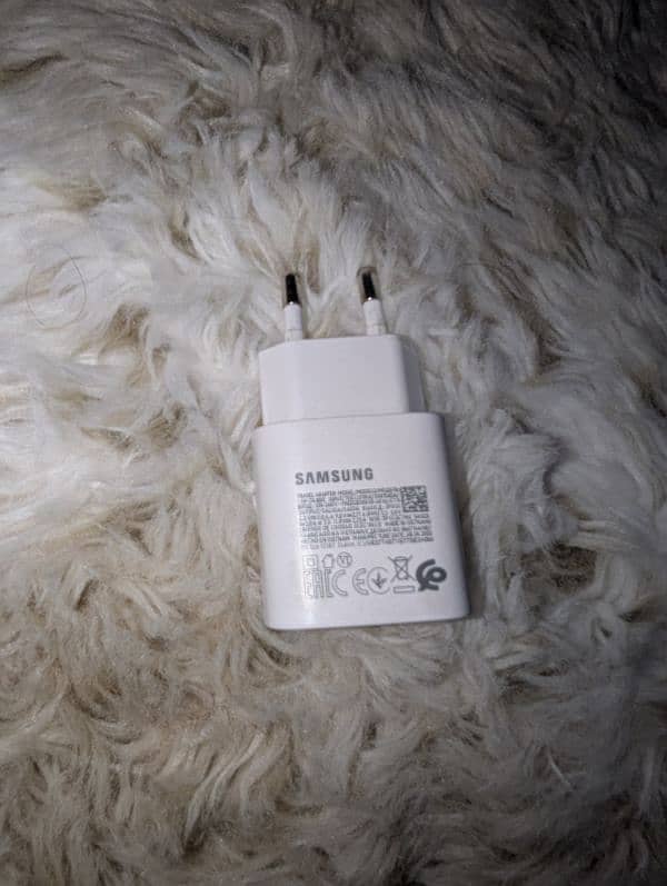 Samsung 25 watt super fast adopter 0