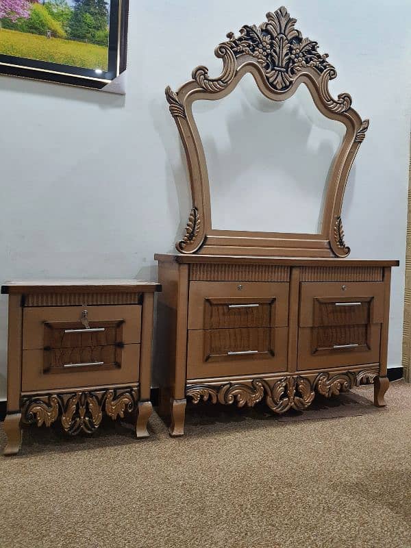 Carving bed set Brand New Not used King size cinyoti style (call only) 3
