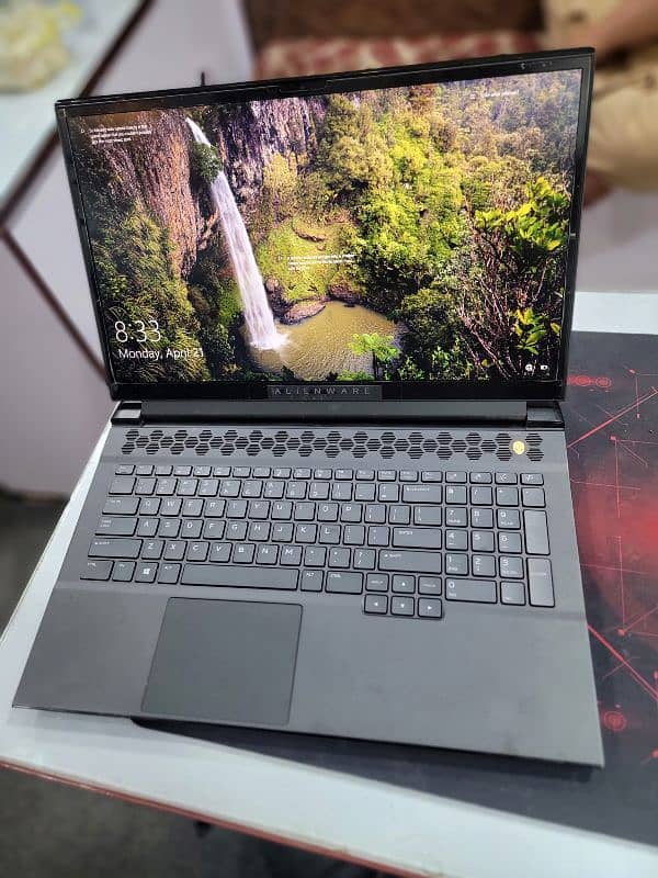 Alienware m17 R3 –Ci9 10th Gen | 32GB RAM | RTX 2080 Super 8GB | 144Hz 10