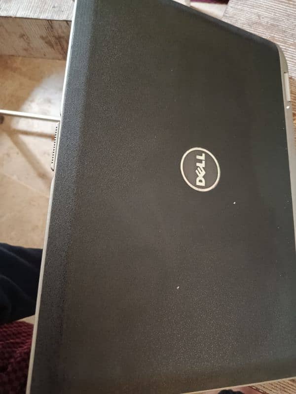 Dell Latitude E6530 1