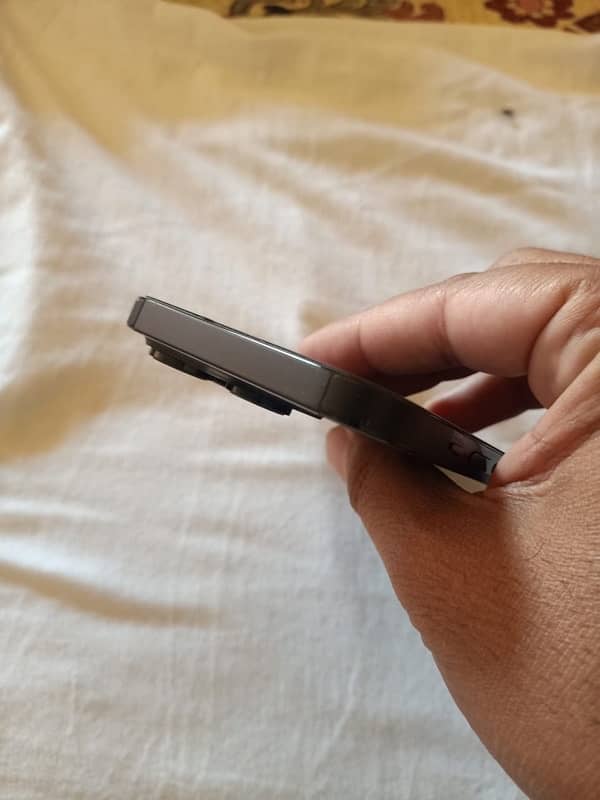 IPhone 14 Pro Max 2