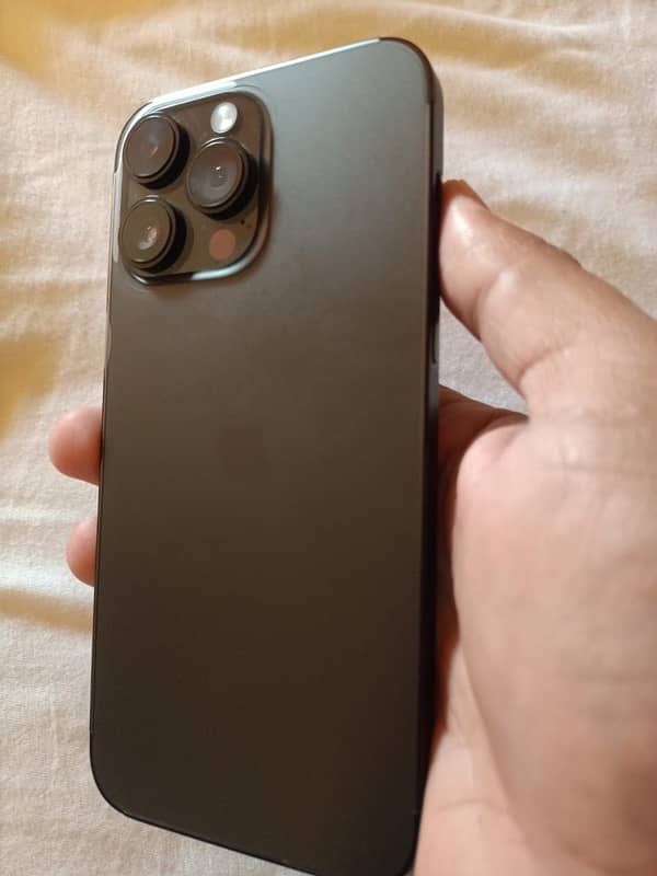 IPhone 14 Pro Max 4