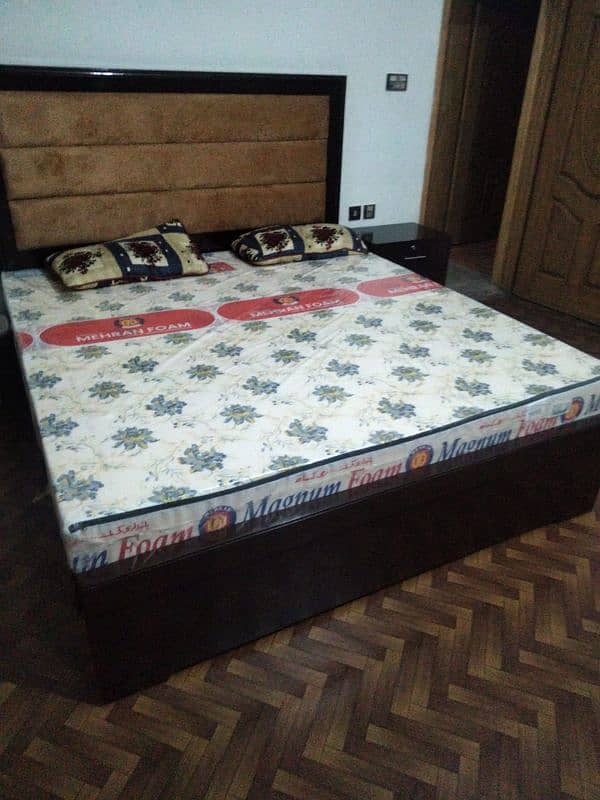 bed for sale in new condition 0